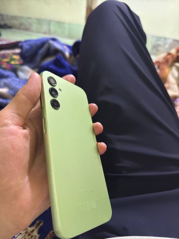 Samsung a14 ishlashi zor Samsung a14 ishlashi zor