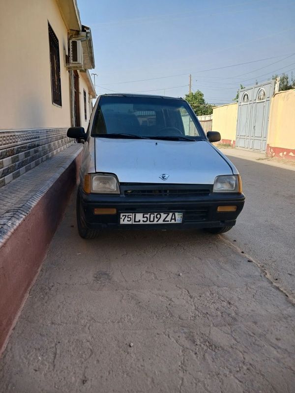 Тико сотилади 2001 Тико сотилади 2001