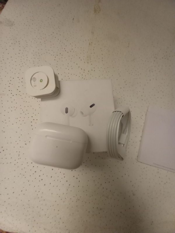 Airpots pad orginal xolati yaxshi quvvati anchaga yetadi Airpots pad orginal xolati yaxshi quvvati anchaga yetadi
