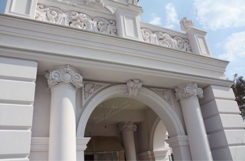 Колоны, балясины, перила,карнизы-фасадный декор Колоны, балясины, перила,карнизы-фасадный декор