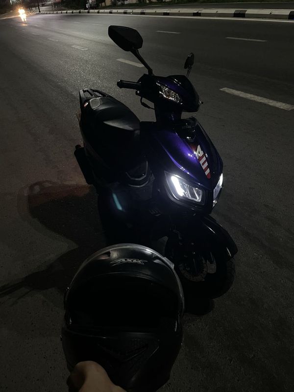 Skuter sotiladi 150cc Skuter sotiladi 150cc