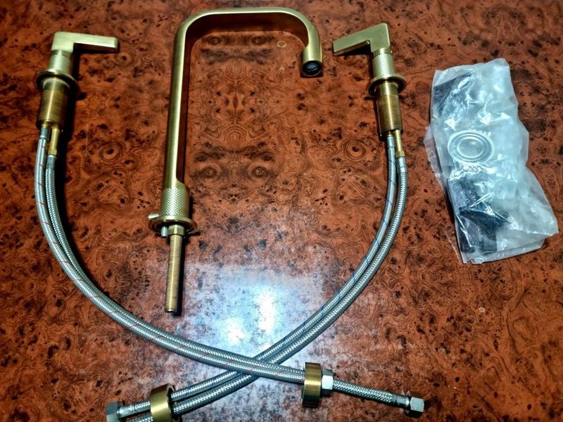 Продается сместитель Gessi Inciso Gold Продается сместитель Gessi Inciso Gold