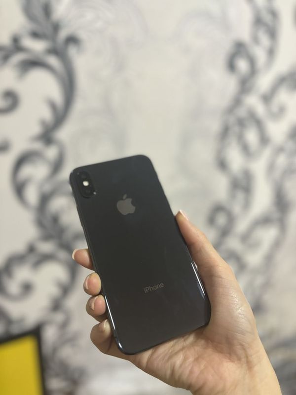 срочно продается Iphone 10