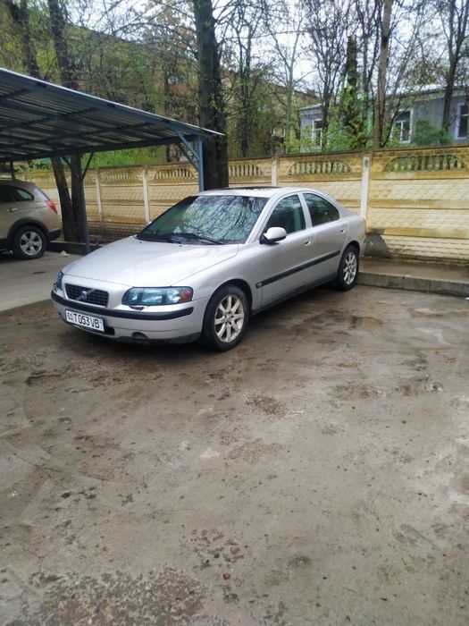 Продам свою Вольво s 60 АКПП в аварийке!
