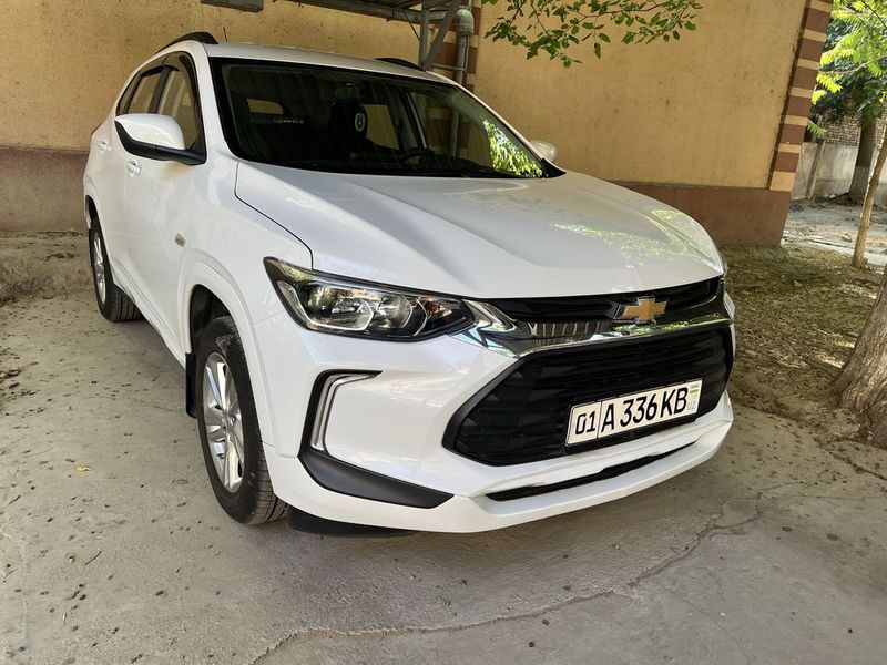 Tracker 2 LS Автомат 2023г Tracker 2 LS Автомат 2023г