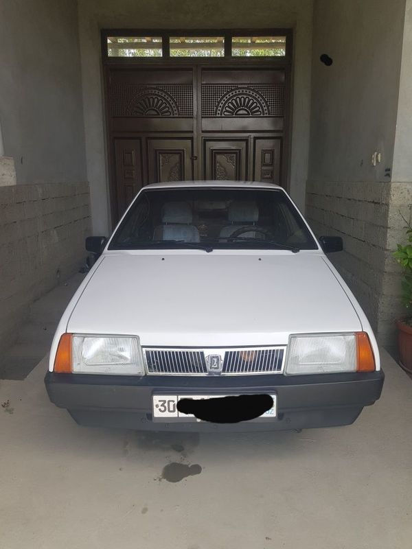 Lada 21 09 Samara . Sotiladi Lada 21 09 Samara . Sotiladi