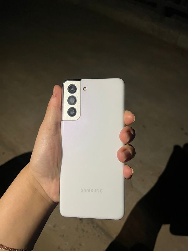 Samsung S21 srochno Samsung S21 srochno