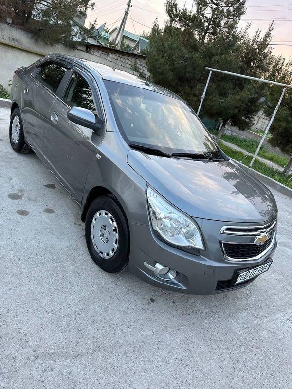 Cobalt 2015 yil 297.000 ming yurgan Cobalt 2015 yil 297.000 ming yurgan