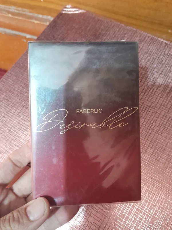 Ayollar atiri Desirable