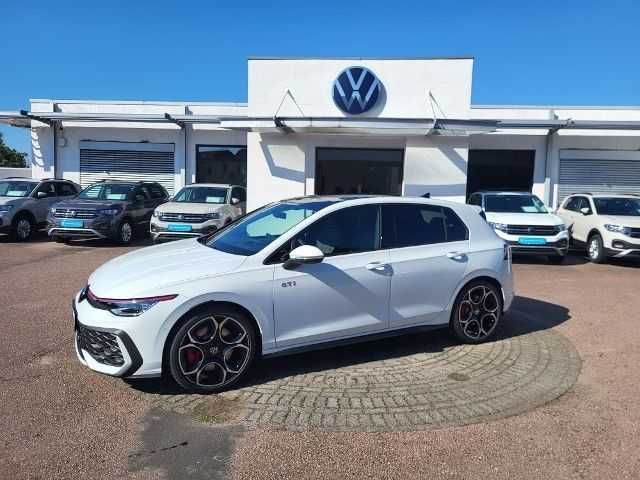 Volkswagen Golf VIII под заказ из Германии Volkswagen Golf VIII под заказ из Германии