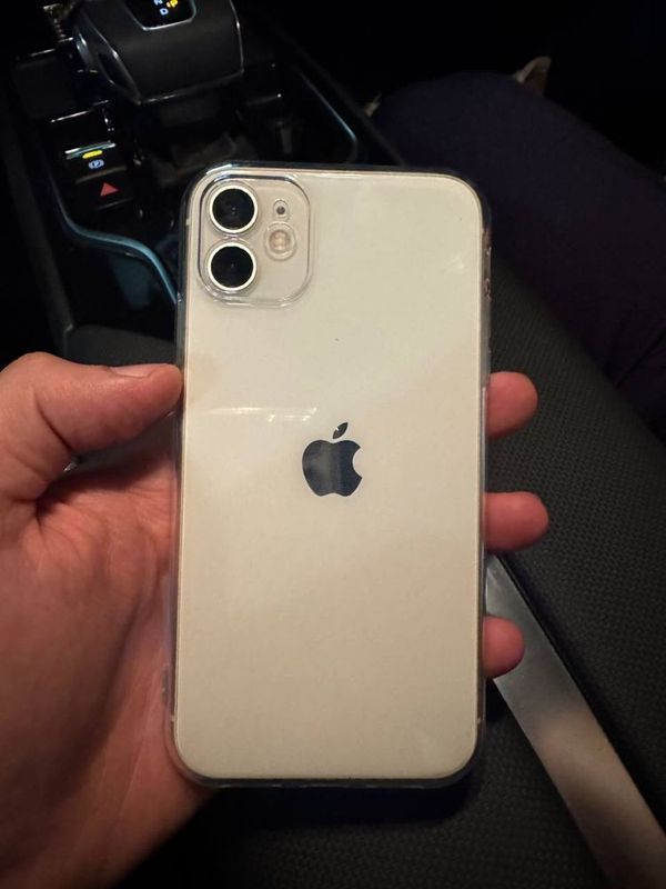iPhone 11 64 gb White iPhone 11 64 gb White
