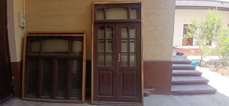Yogoch eshiklar kafolatlangan Yogoch eshiklar kafolatlangan