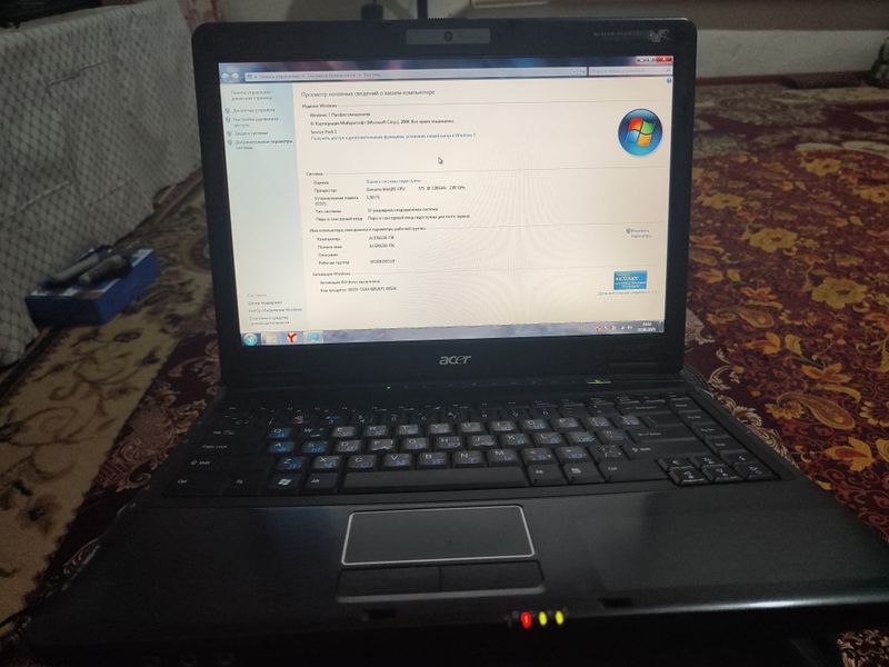 Acer Noutbuk sotiladi Acer Noutbuk sotiladi