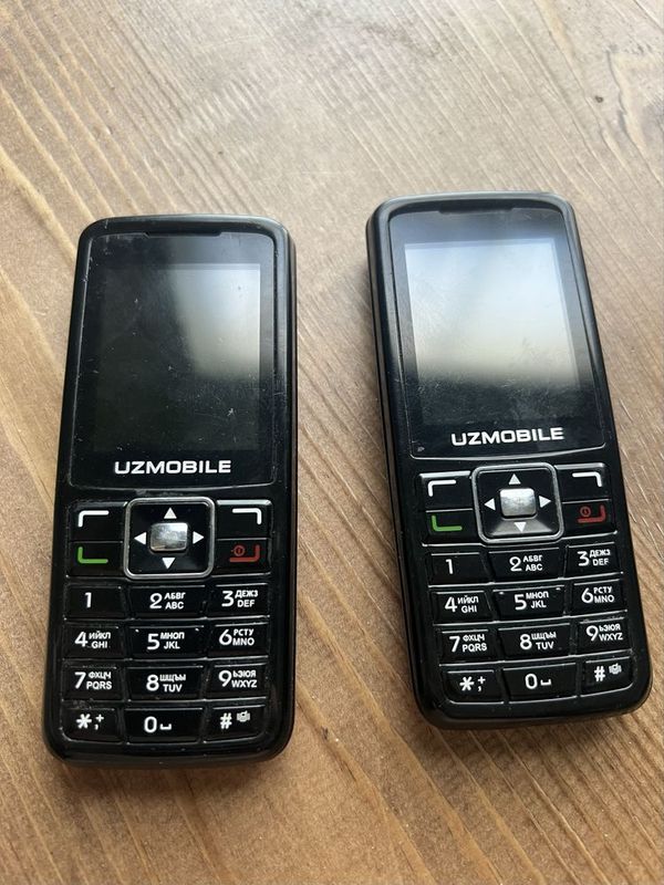 Uzmobile telefon 2 shtuk Uzmobile telefon 2 shtuk