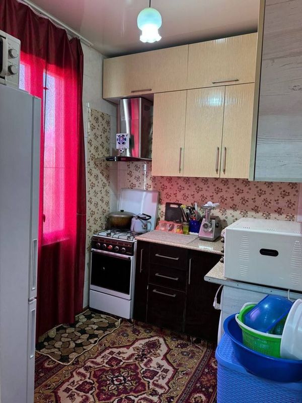 Аренда куйлук 1. 2 ком. 3 этаж Аренда куйлук 1. 2 ком. 3 этаж