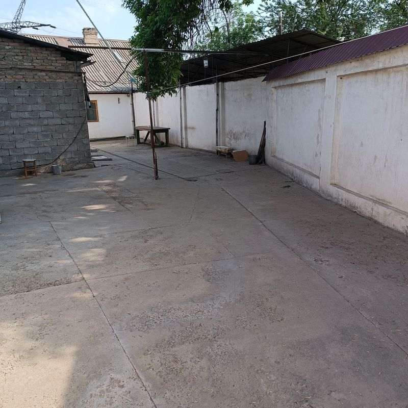 Продам дом 6 соток 4 комнаты в старых сергелях нилуфар 4а Продам дом 6 соток 4 комнаты в старых сергелях нилуфар 4а