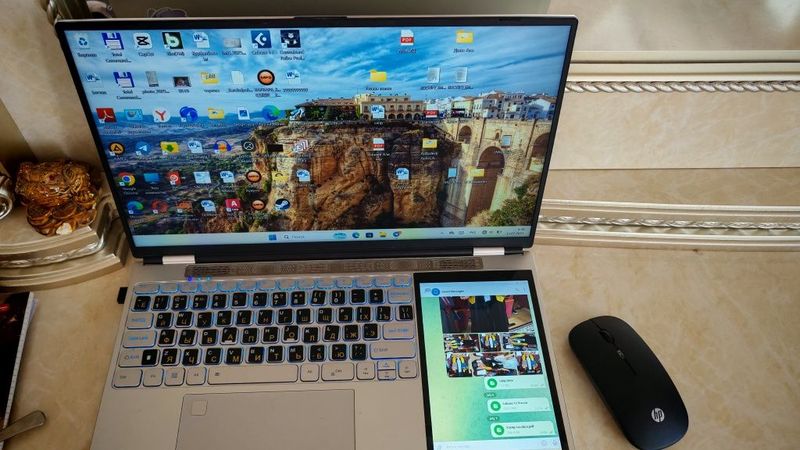 Intel notbuk Нотбук satiladi Intel notbuk Нотбук satiladi