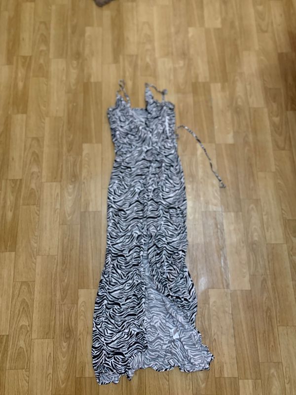 платье женское, длинное, H&M.