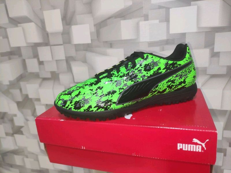 Оригинальные бутсы от Puma новые (Green Geko) Оригинальные бутсы от Puma новые (Green Geko)