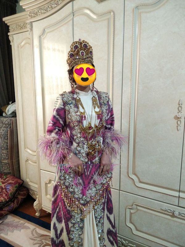Adras ansambil kamplekt Adras ansambil kamplekt