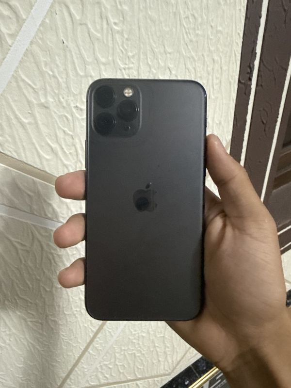 Iphone 11 pro srochnaga sotiladi Ideal Iphone 11 pro srochnaga sotiladi Ideal