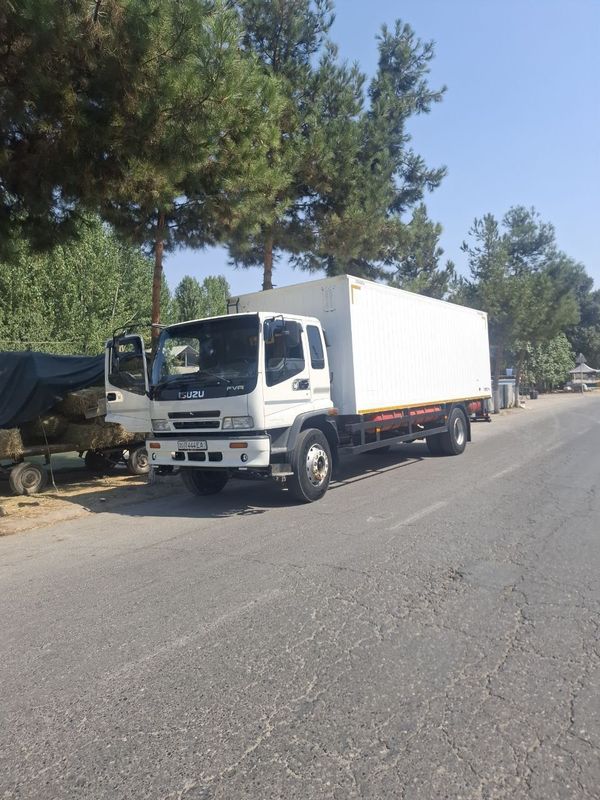 ISUZU sotiladi Xolati A'lo ISUZU sotiladi Xolati A'lo