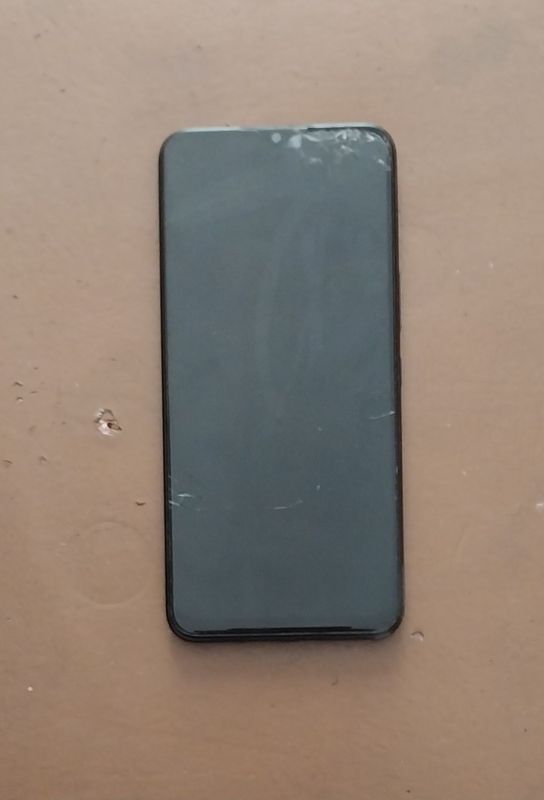 infinix hot 11 pro,qora chehol bonusga,zapchastga