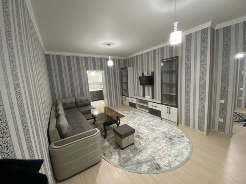 Квартира напротив Mirabad Avenue Квартира напротив Mirabad Avenue