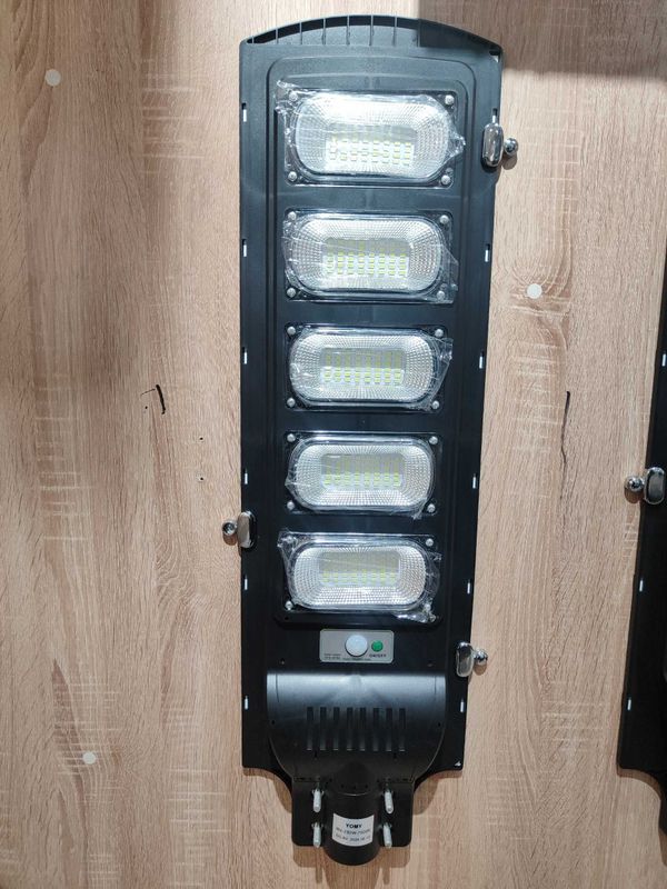 Солнечный прожектор 250W Солнечный прожектор 250W
