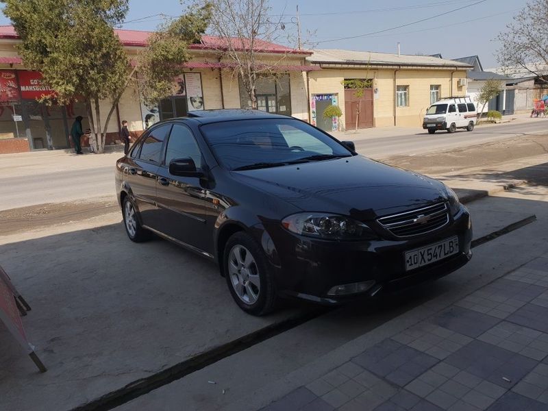 Jentra sotiladi 10200$kelishamiz Jentra sotiladi 10200$kelishamiz