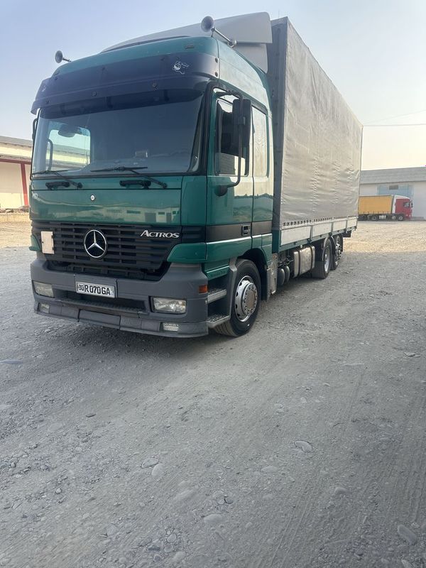 Mers Actros паравоз срочна сотилади. Mers Actros паравоз срочна сотилади.