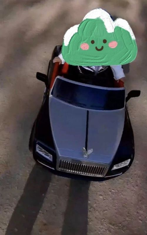 Detskiy mashina sotiladi Detskiy mashina sotiladi