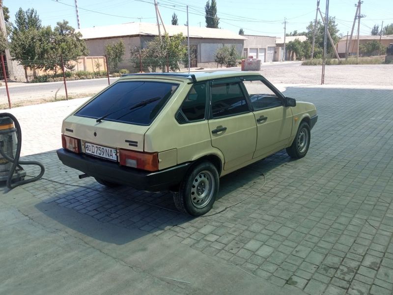 Lada Samara 09 Sotiladi