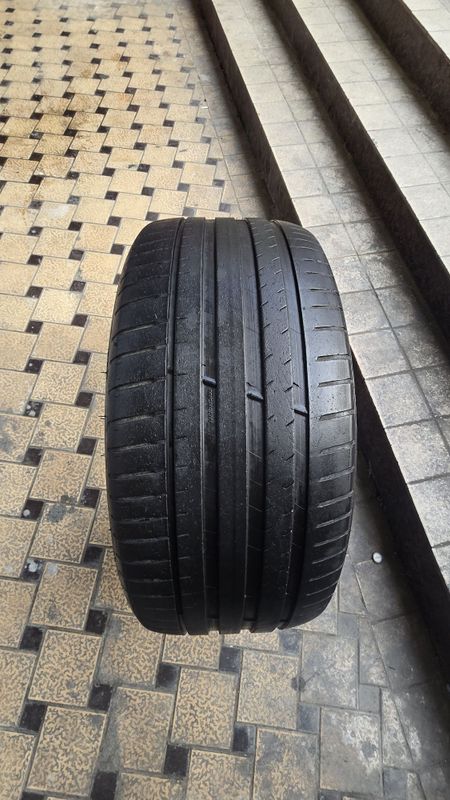265/40/R21 Michelin