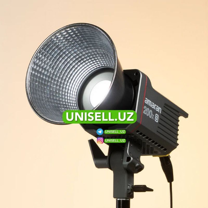 Aputure Amaran 200xS Bi-Color Led Lamp Видеосвет студийный Aputure Amaran 200xS Bi-Color Led Lamp Видеосвет студийный