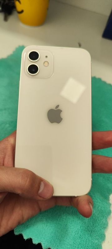 Iphone 12. Yomkis 95 Iphone 12. Yomkis 95