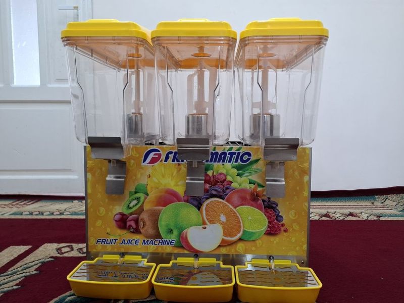 Fruit Juice Machine NEW 350$ Fruit Juice Machine NEW 350$