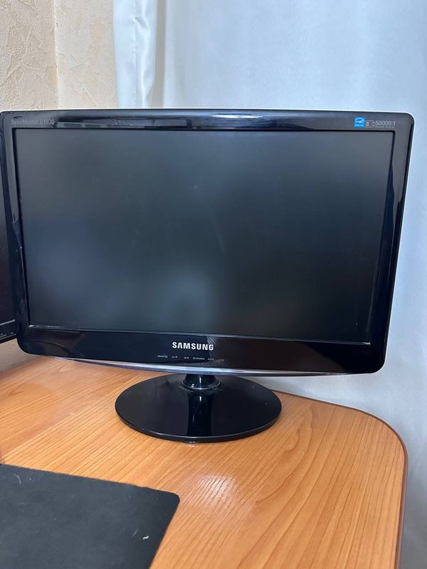 Монитор Samsung B1930