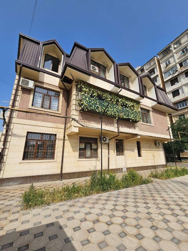 Kvartiramizga ijarada ikkita yigit bolaga joyimiz bor Kvartiramizga ijarada ikkita yigit bolaga joyimiz bor