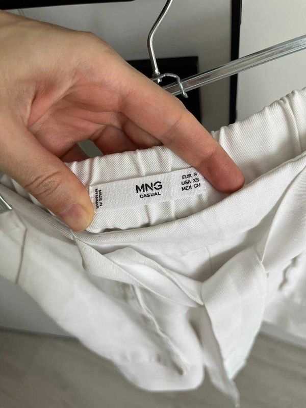 Хлопковые шорты Mango, xs/s Хлопковые шорты Mango, xs/s