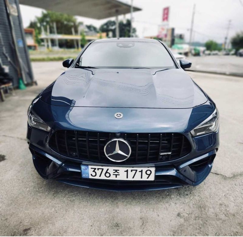 Mercedes-Benz E220d 4MATIC AMG