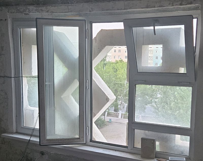 Продам окна , стекло пакеты пластик, цена договорная. Продам окна , стекло пакеты пластик, цена договорная.