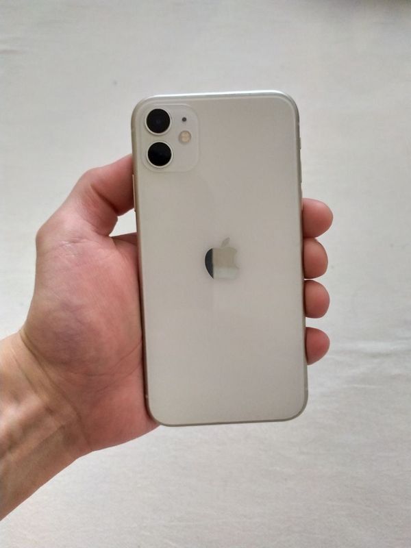 iPhone 11 128GB CH/A iPhone 11 128GB CH/A