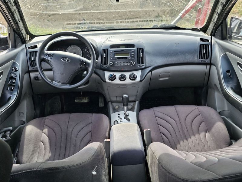 Hyundai elantra продаётся как запчасть только салон Hyundai elantra продаётся как запчасть только салон