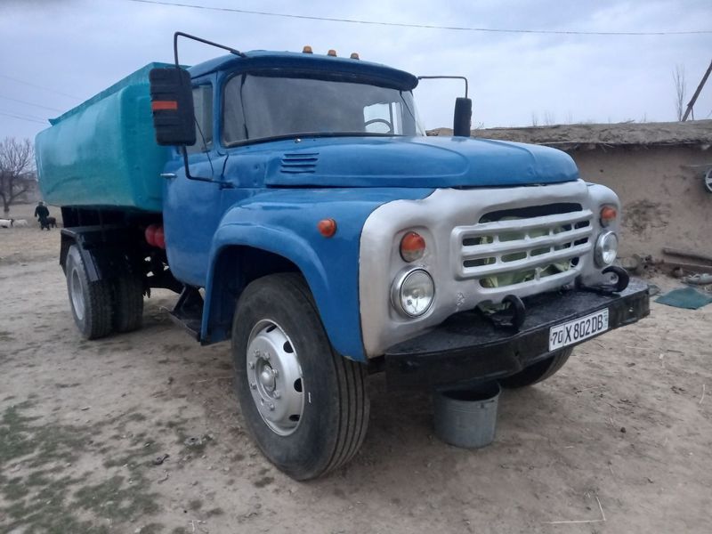 Zil 138 sotiladi Zil 138 sotiladi