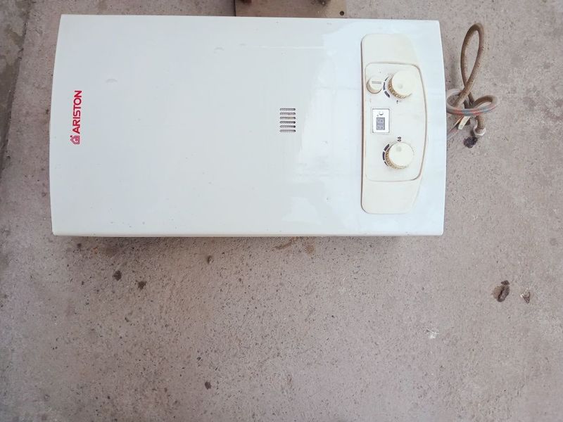 Ariston sotiladi Ariston sotiladi