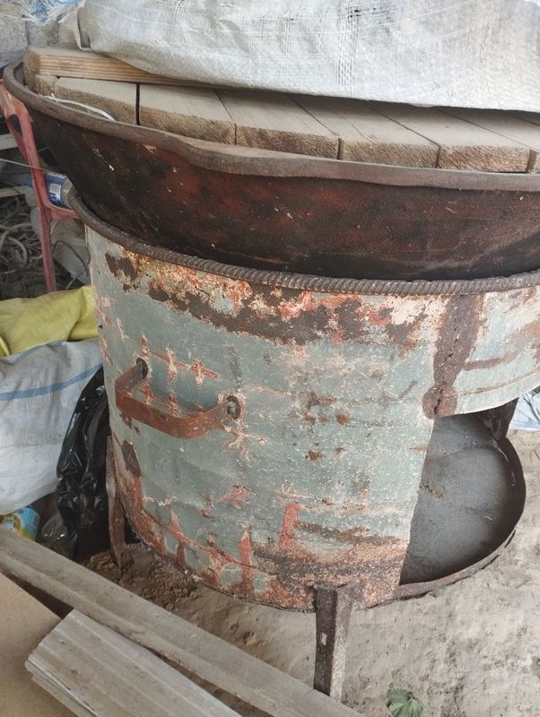 Qozon oʻchoq sotiladi 20 kg osh ketadi Qozon oʻchoq sotiladi 20 kg osh ketadi