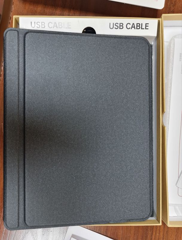 Чехол-клавиатура для iPad 11" M4 Pro Чехол-клавиатура для iPad 11" M4 Pro