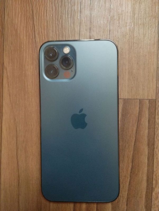 Iphone 12 pro 128gb в хорошем состоянии Iphone 12 pro 128gb в хорошем состоянии