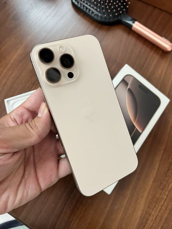 Iphone 16 pro max 256gb 98% Iphone 16 pro max 256gb 98%